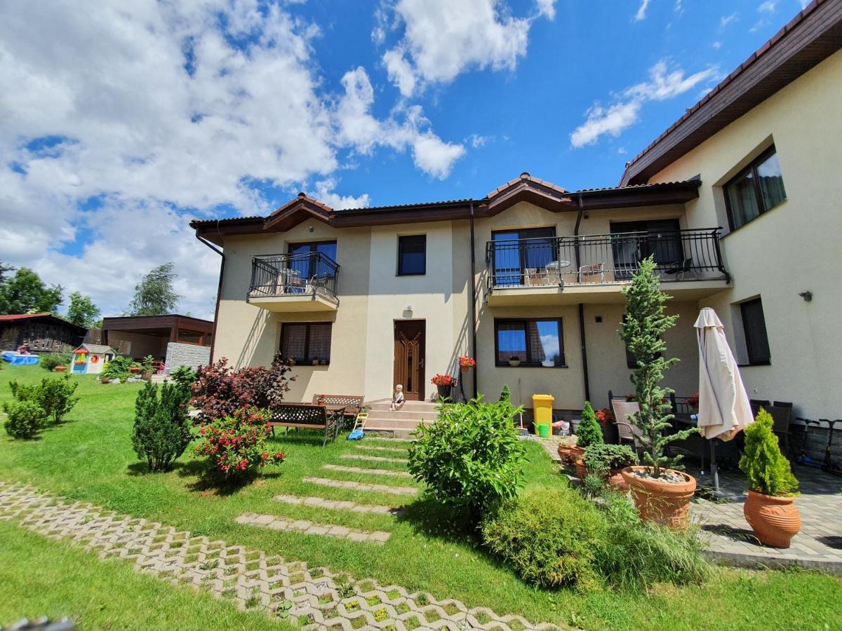 Appartement Privat Bartky à Vrbov Extérieur photo