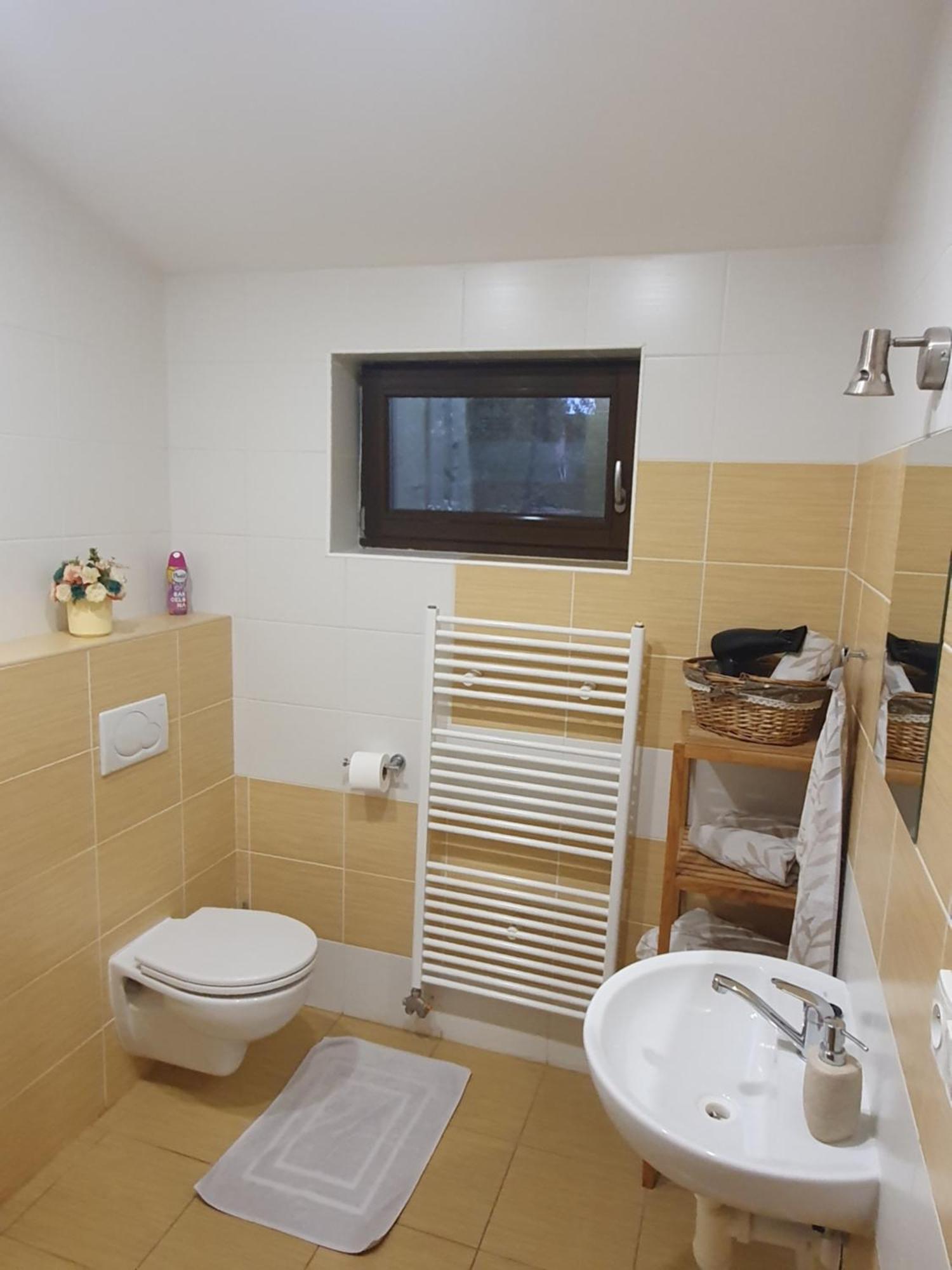 Appartement Privat Bartky à Vrbov Extérieur photo